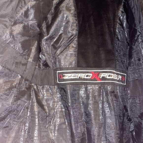 Women’s Zero Xposur snow coat. Medium w/detach hood expandable sleeves​​​​​​​​ - Picture 9 of 10